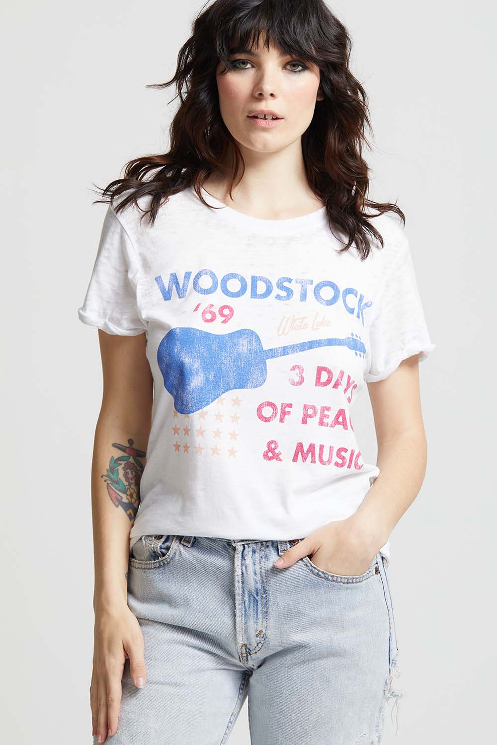 Tee shirt woodstock discount femme