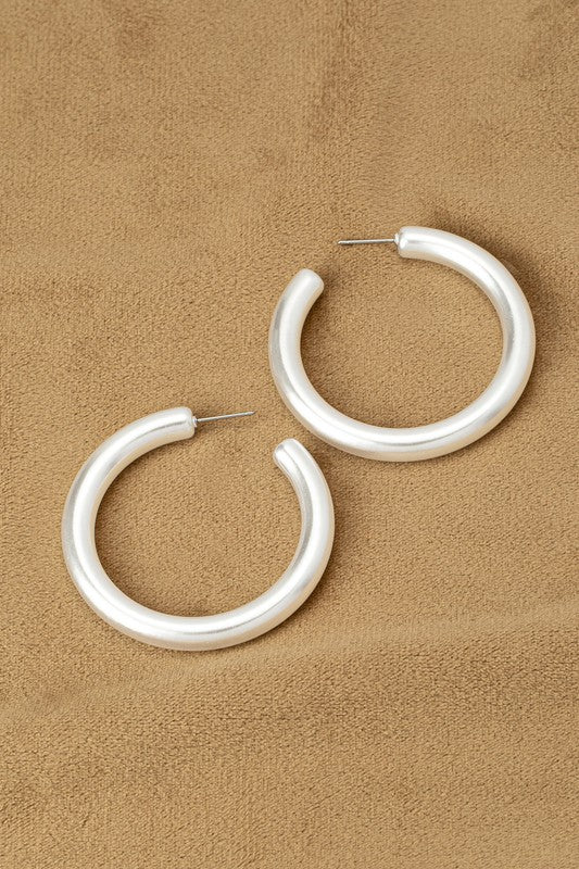 Silver Pearlized Hoop Earring