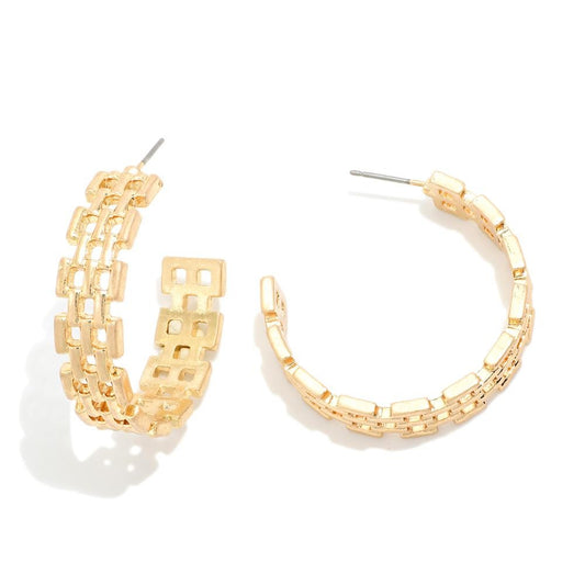 Metal Tone Chain Link Hoop Earring