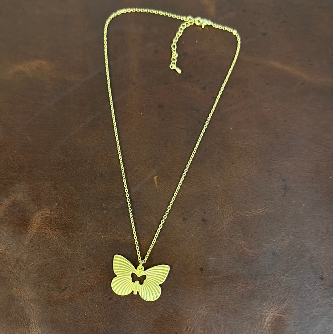 LUXE 18KT GOLD PLATED STRIPE BUTTERFLY NECKLACE