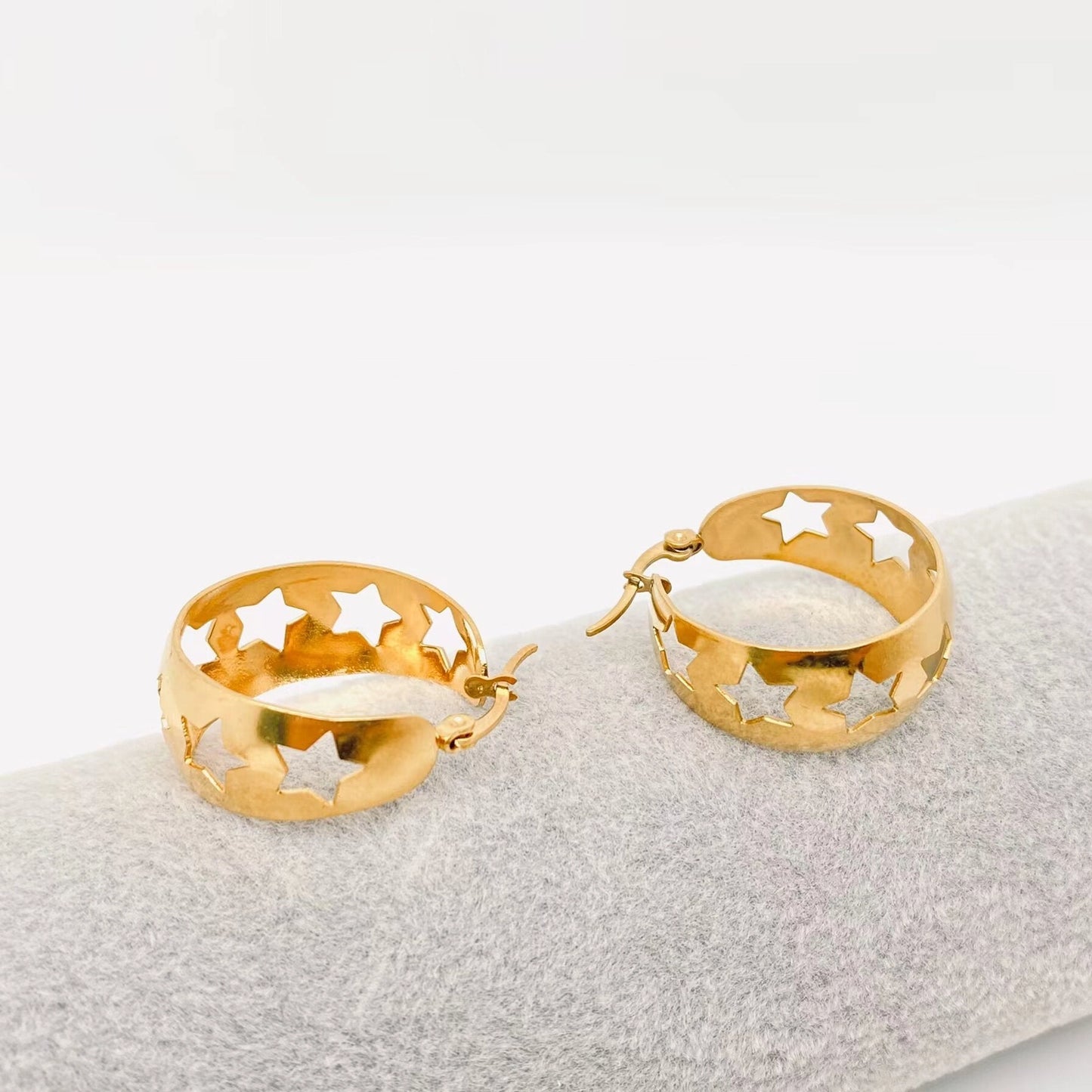 Hollow Out Stars 18K Gold Plated Hoop Earring