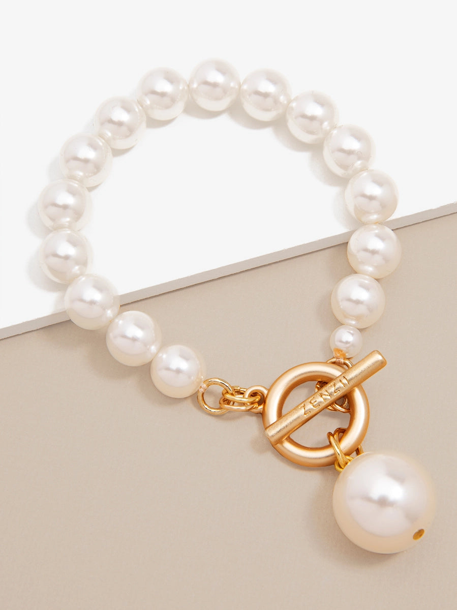 Zenzii Pearl Charm & Toggle Bracelet