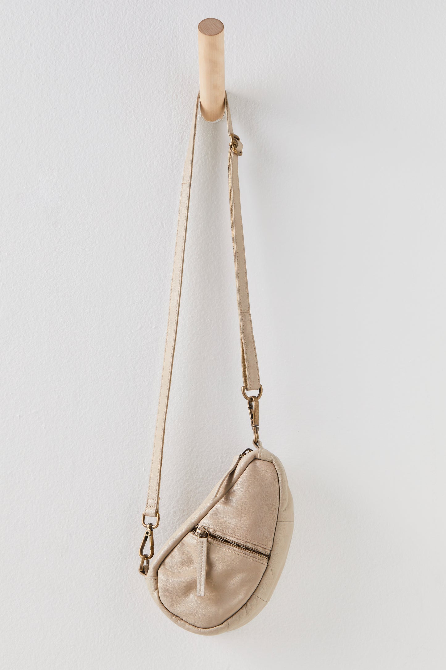 Free People Archer Leather Sling Bag | Hamilton Place