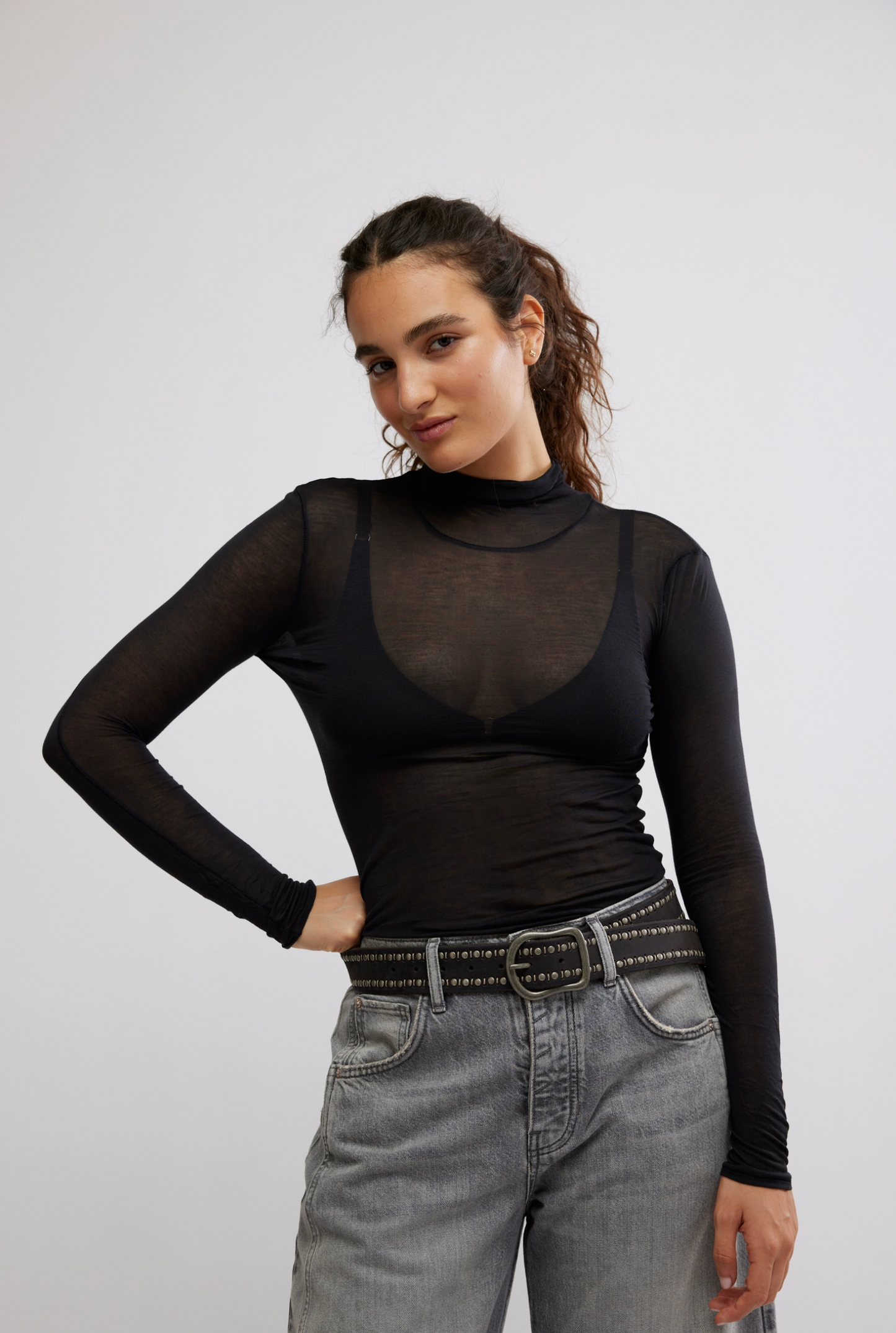 FREE PEOPLE ON AIR THIN TURTLENECK