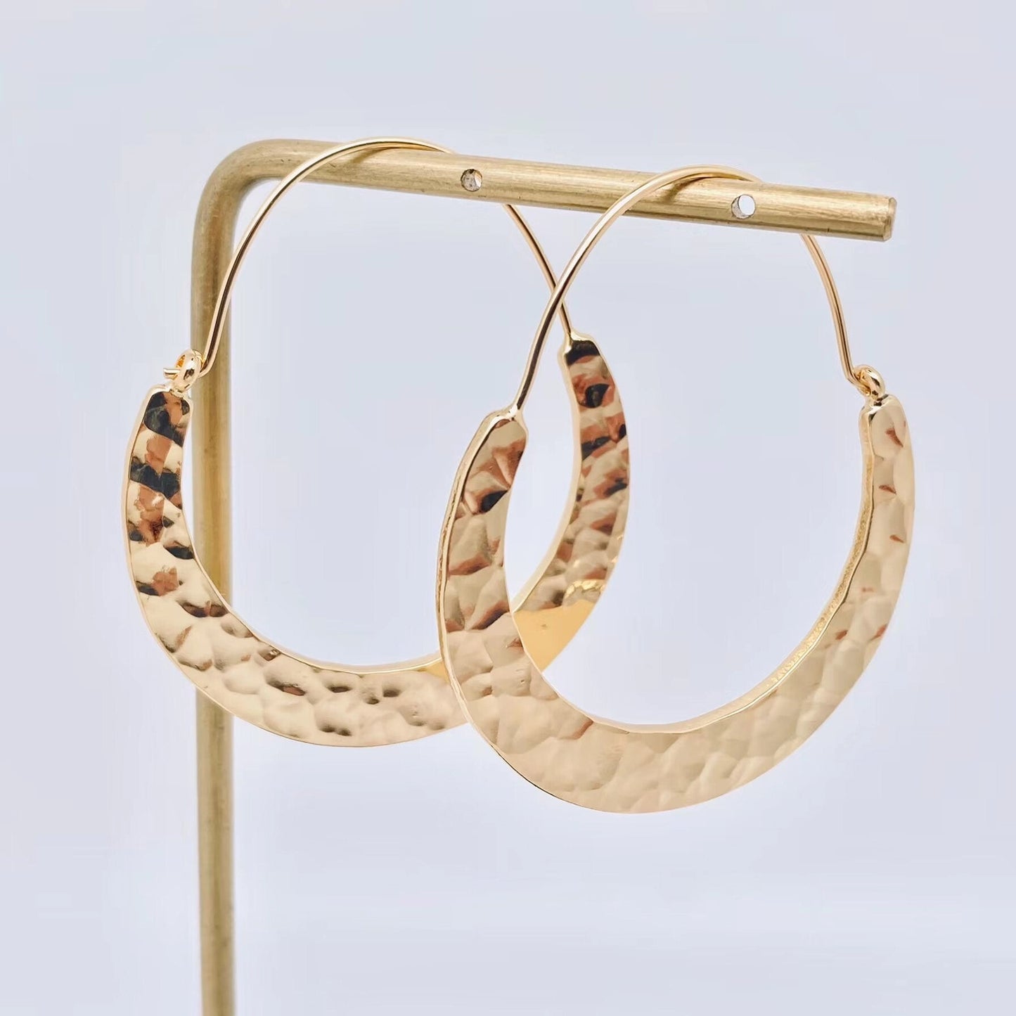 Hammering Geometric Hoop Earring