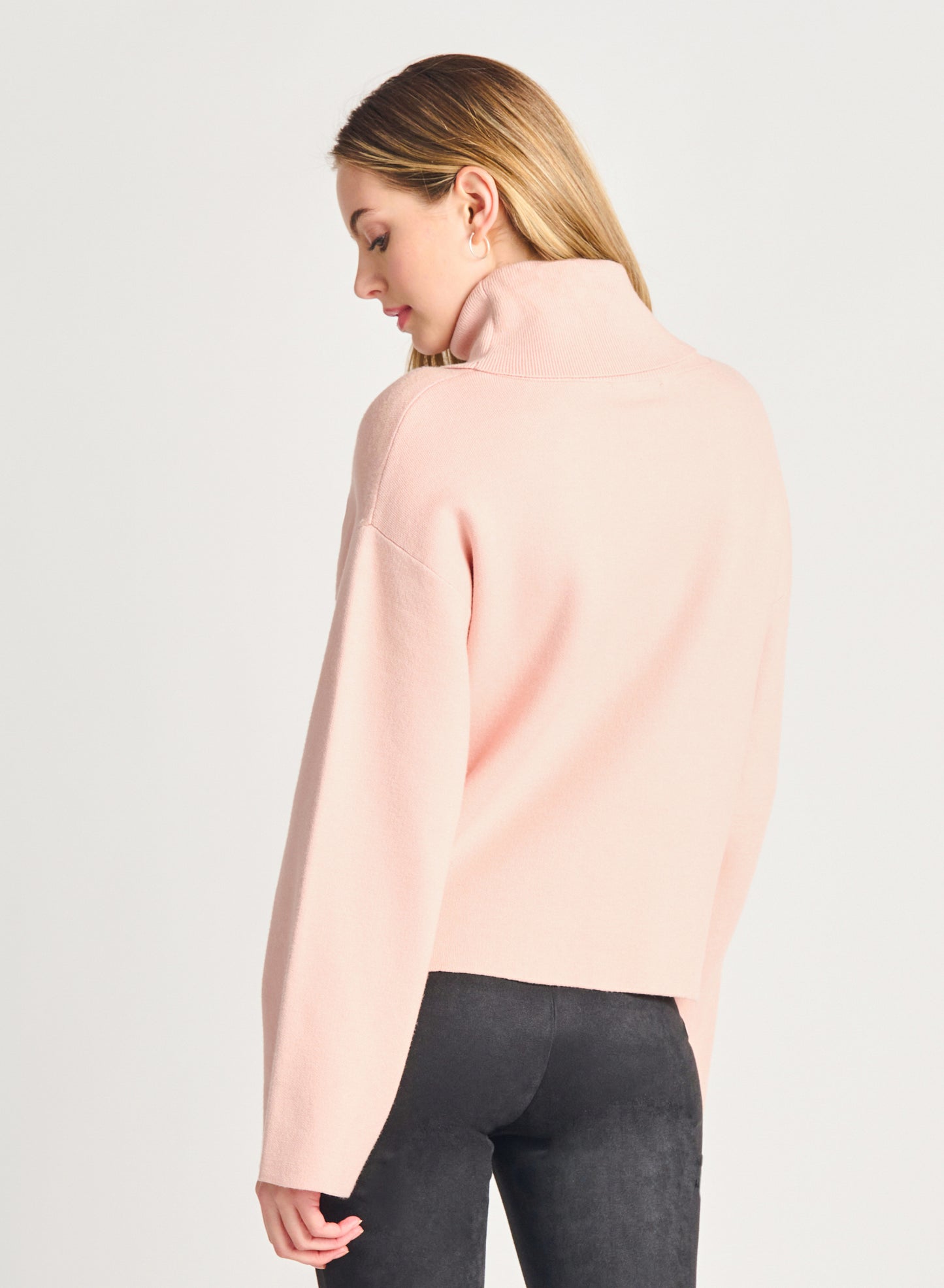 Dex Faye Funnel Neck Sweater Top