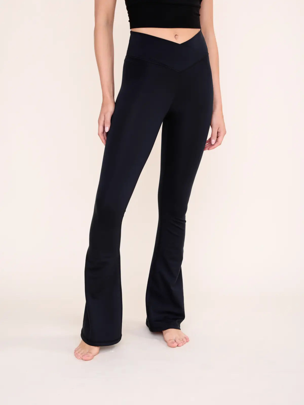 Venice Crossover Waist Yoga Pant