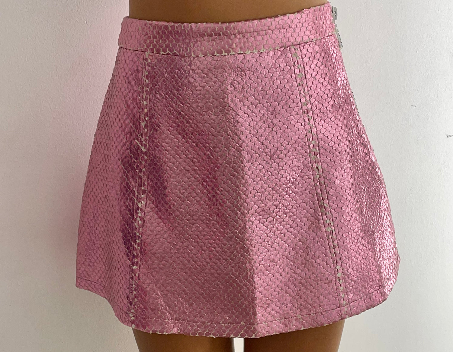 Pink metallic skirt queen hot sale