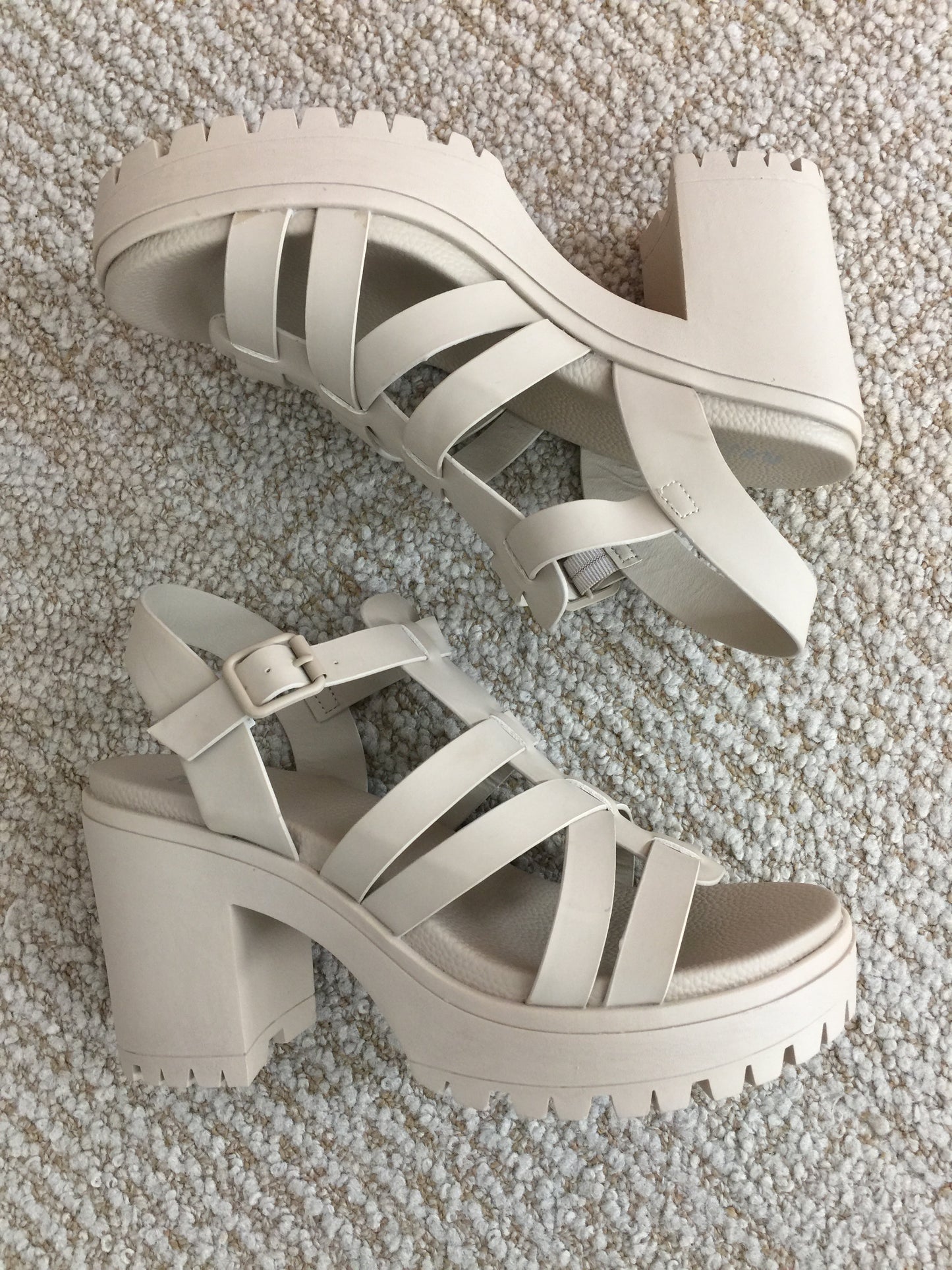 MIA Tira Sandal