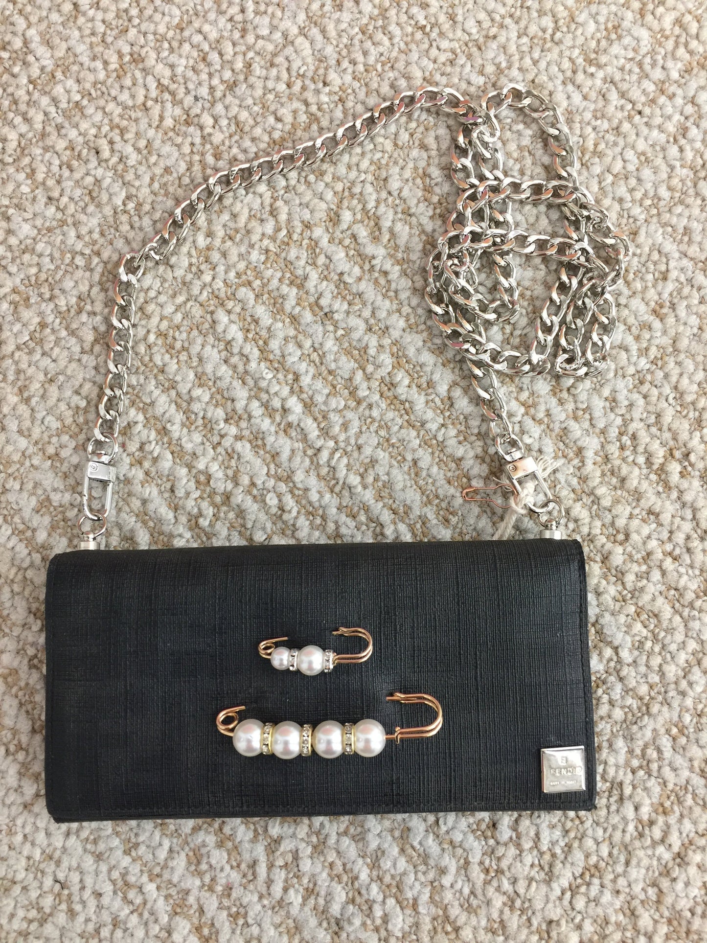 LS Upcycled Pearl Pin FF Clutch