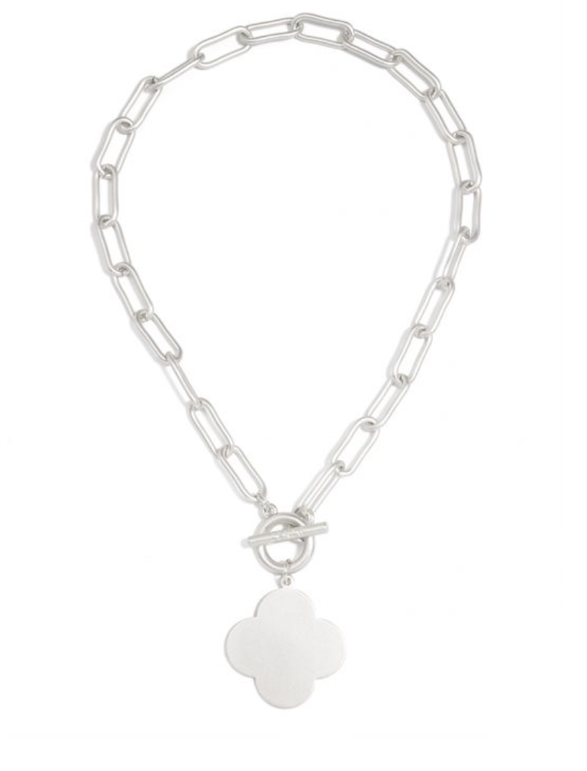 Zenzii Quatrefoil Charm Collar Necklace