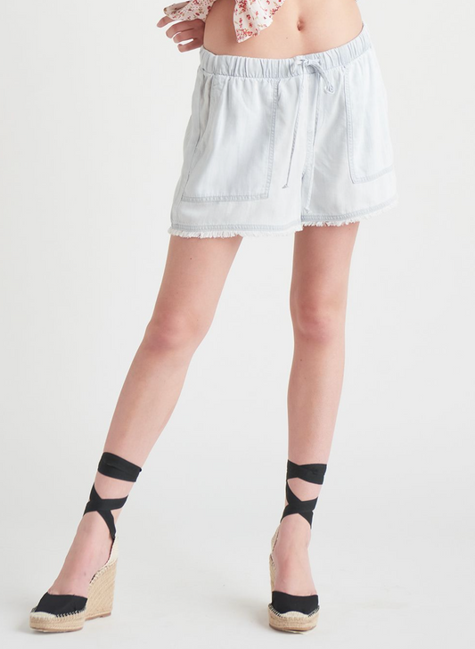 Dex Audrey Bleach Wash Short