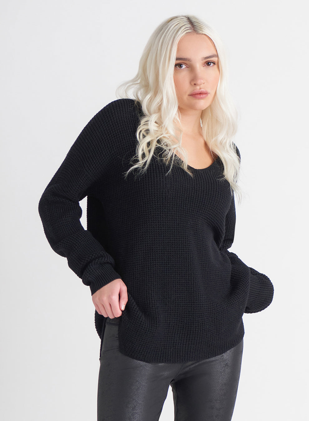 Dex Evie V-Neck Bevelled Hem Sweater