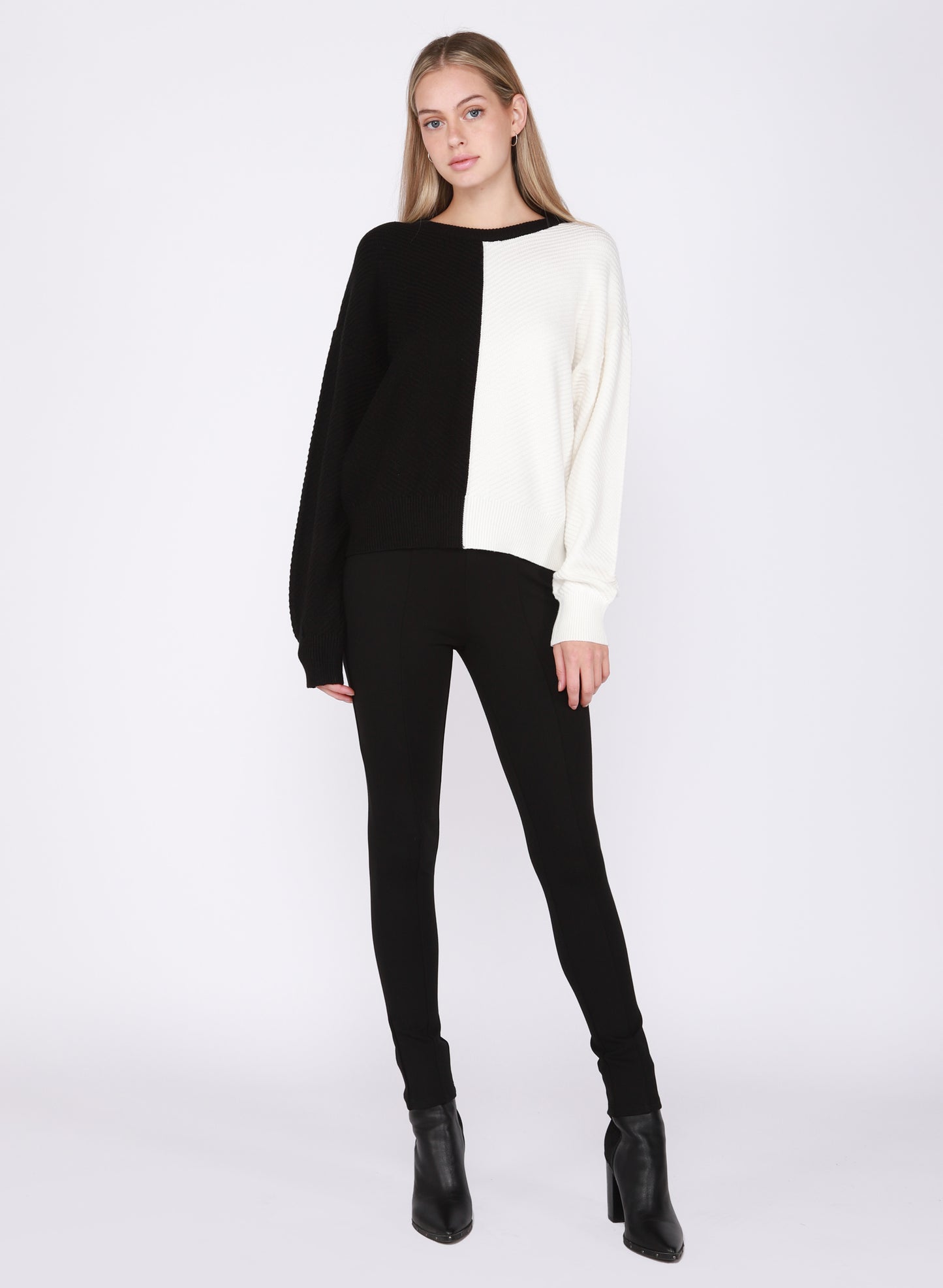 Dex Hattie Textured Rib Knit Sweater